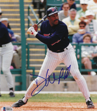 Minnesota Twins Dave Winfield Autographed 8x10 Photo BAS Authenticated