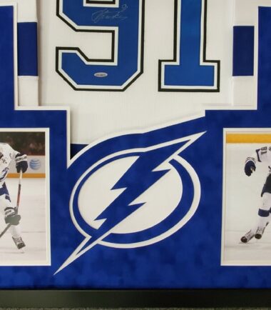 FRAMED-STEVEN-STAMKOS-AUTOGRAPHED-TAMPA-BAY-LIGHTNING-JERSEY-UPPER-DECK-COA-154539322280-2