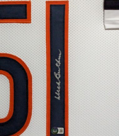 FRAMED-CHICAGO-BEARS-DICK-BUTKUS-AUTOGRAPHED-SIGNED-JERSEY-BECKETT-HOLO-156001648103-3