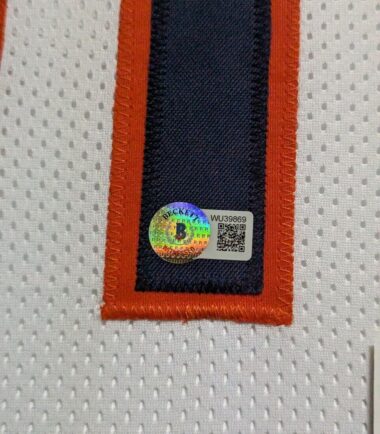 FRAMED-CHICAGO-BEARS-DICK-BUTKUS-AUTOGRAPHED-SIGNED-JERSEY-BECKETT-HOLO-156001648103-4