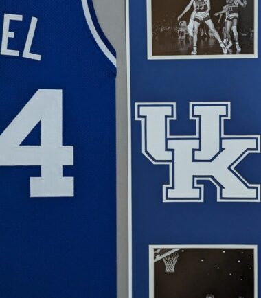 FRAMED-KENTUCKY-WILDCATS-DAN-ISSEL-AUTOGRAPHED-SIGNED-JERSEY-JSA-COA-166410900854-2