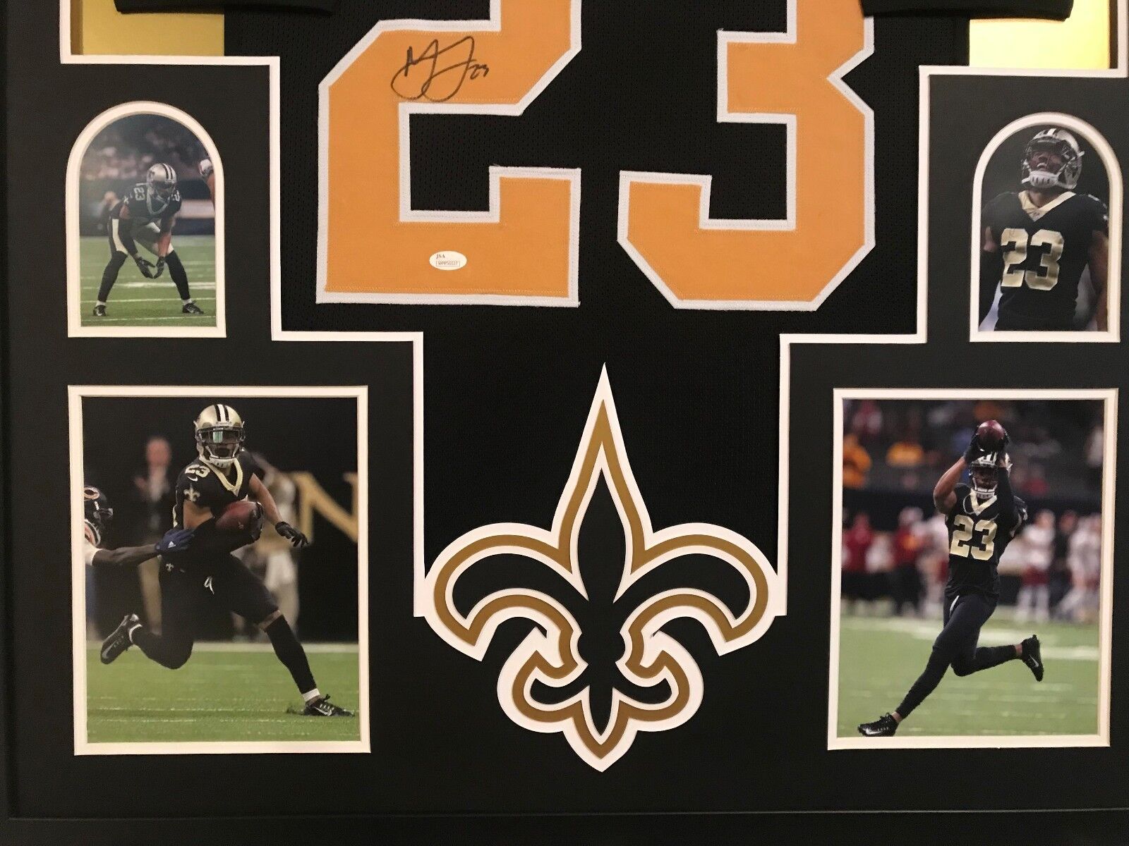 FRAMED MARSHON LATTIMORE AUTOGRAPHED SIGNED NEW ORLEANS SAINTS JERSEY