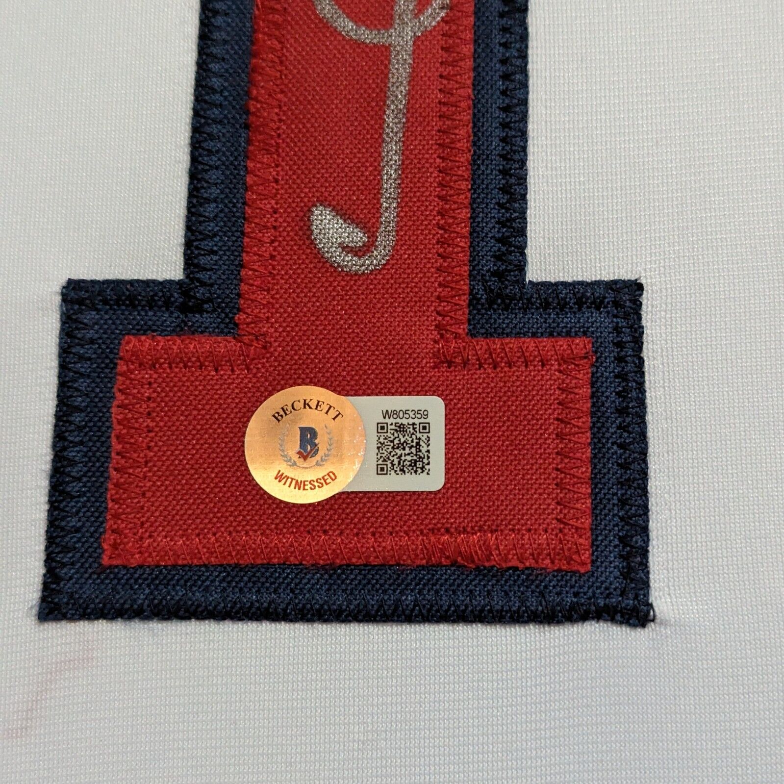 FRAMED ATLANTA BRAVES GARY SHEFFIELD AUTOGRAPHED SIGNED JERSEY BECKETT